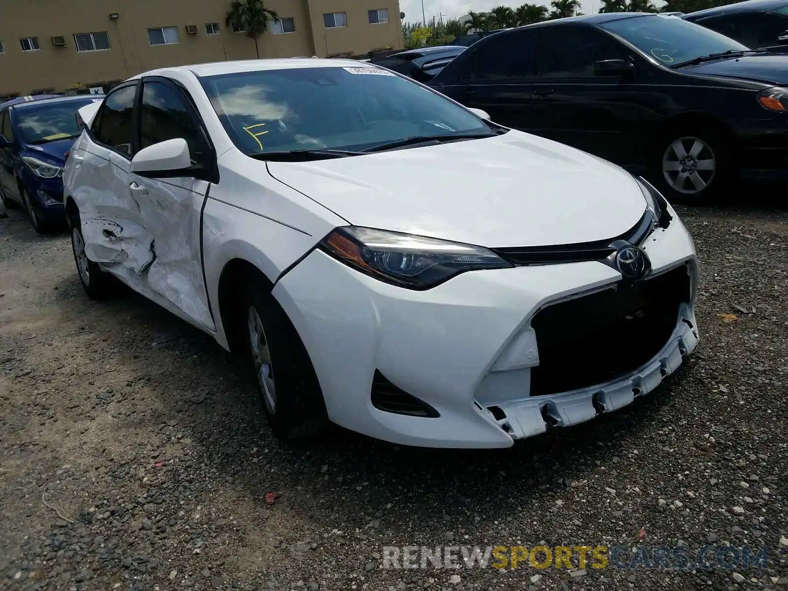 1 Photograph of a damaged car 2T1BURHE2KC206589 TOYOTA COROLLA 2019