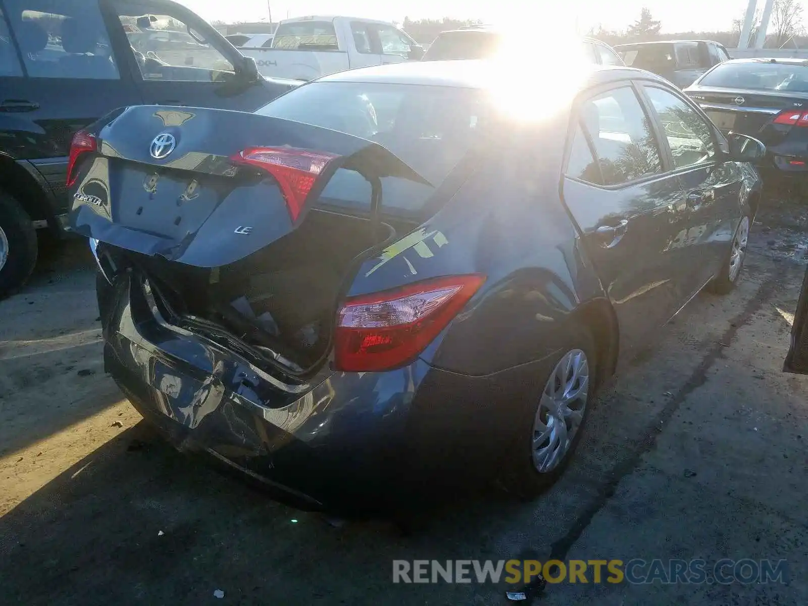 4 Photograph of a damaged car 2T1BURHE2KC207399 TOYOTA COROLLA 2019