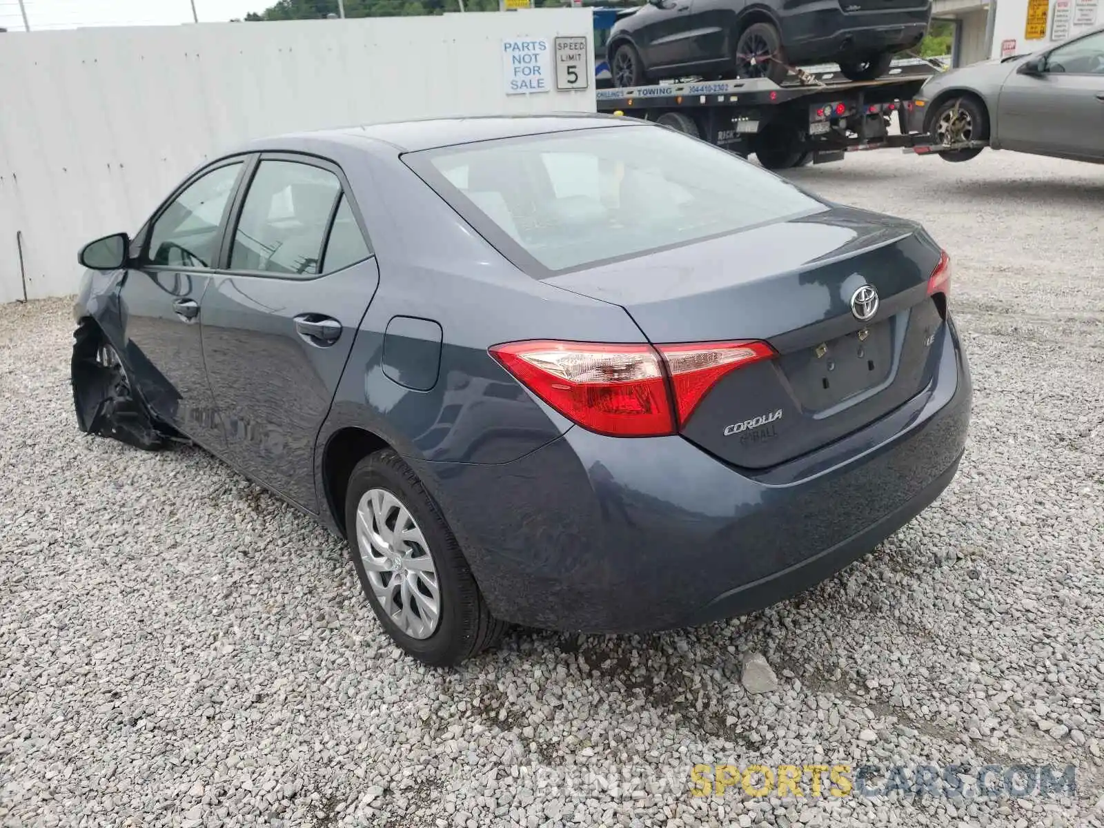 3 Photograph of a damaged car 2T1BURHE2KC207497 TOYOTA COROLLA 2019