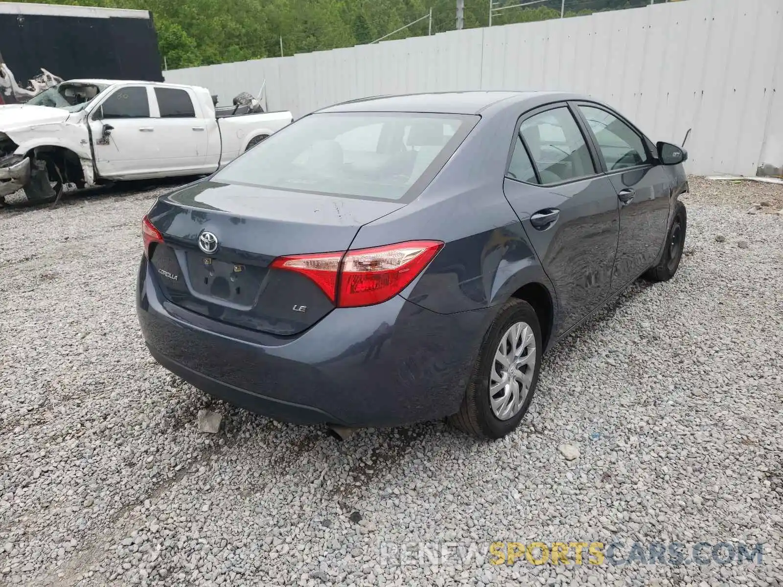 4 Photograph of a damaged car 2T1BURHE2KC207497 TOYOTA COROLLA 2019