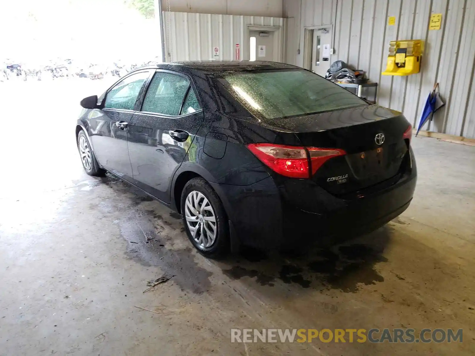 3 Photograph of a damaged car 2T1BURHE2KC207726 TOYOTA COROLLA 2019