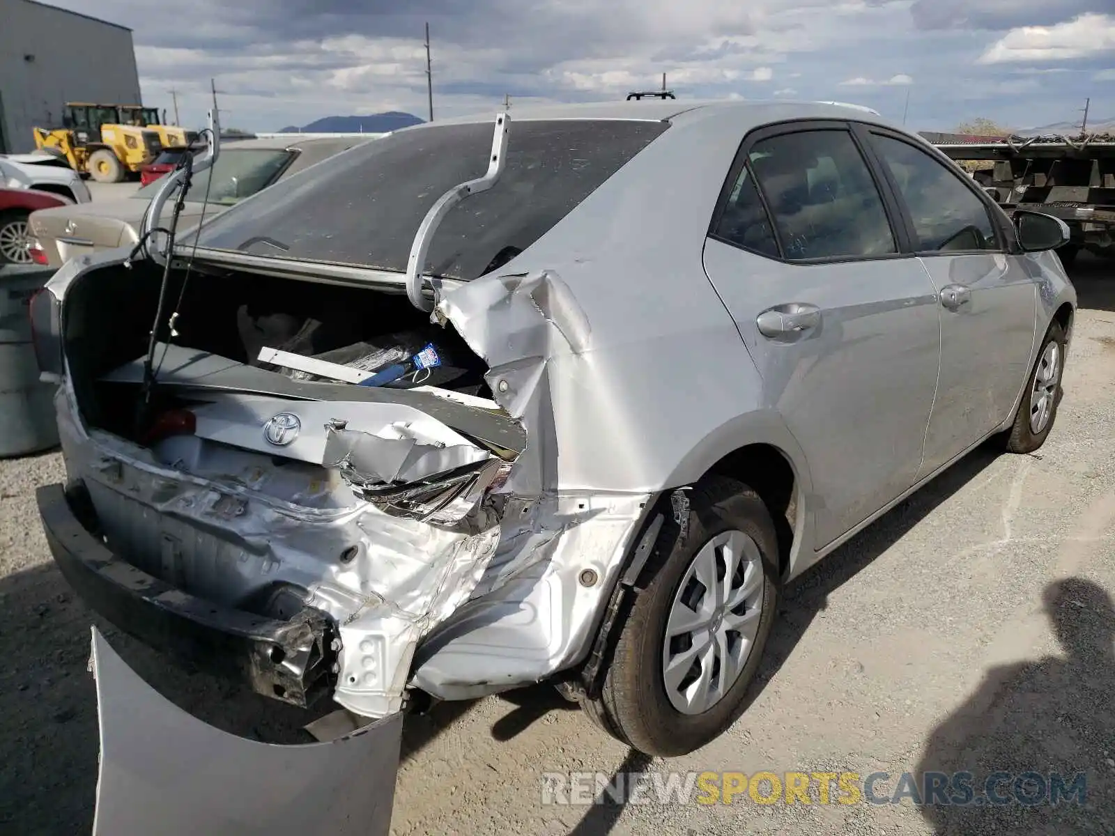 4 Photograph of a damaged car 2T1BURHE2KC207855 TOYOTA COROLLA 2019