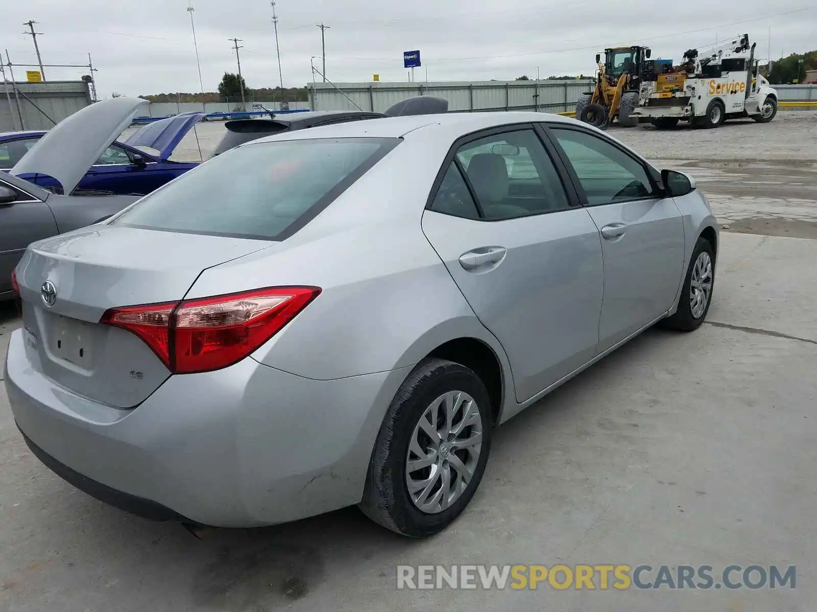 4 Photograph of a damaged car 2T1BURHE2KC208018 TOYOTA COROLLA 2019