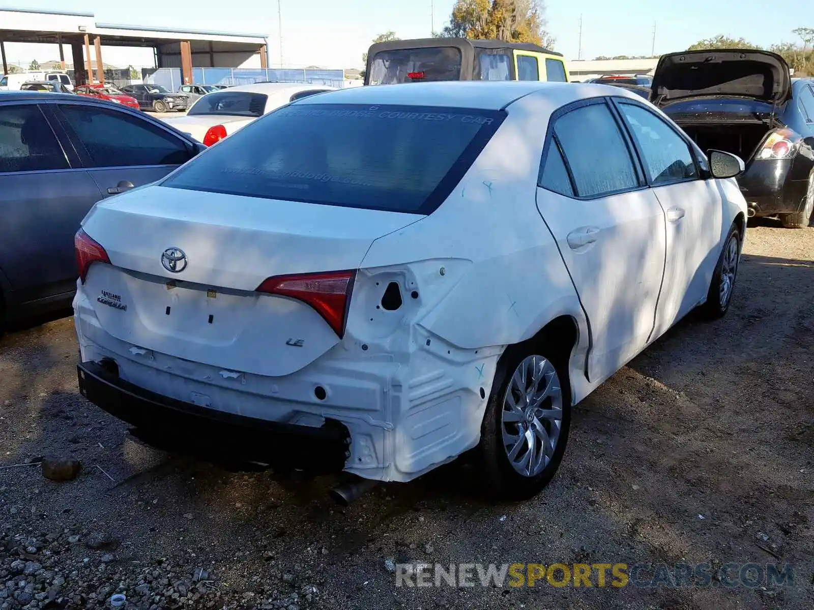 4 Photograph of a damaged car 2T1BURHE2KC208083 TOYOTA COROLLA 2019