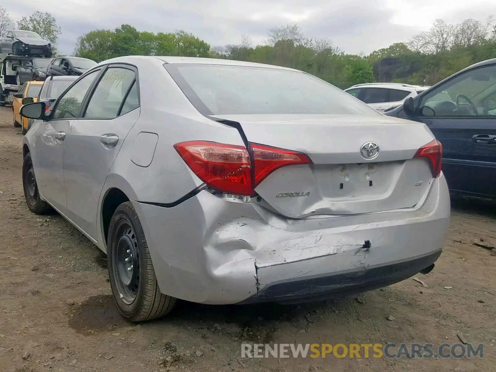 3 Photograph of a damaged car 2T1BURHE2KC208312 TOYOTA COROLLA 2019