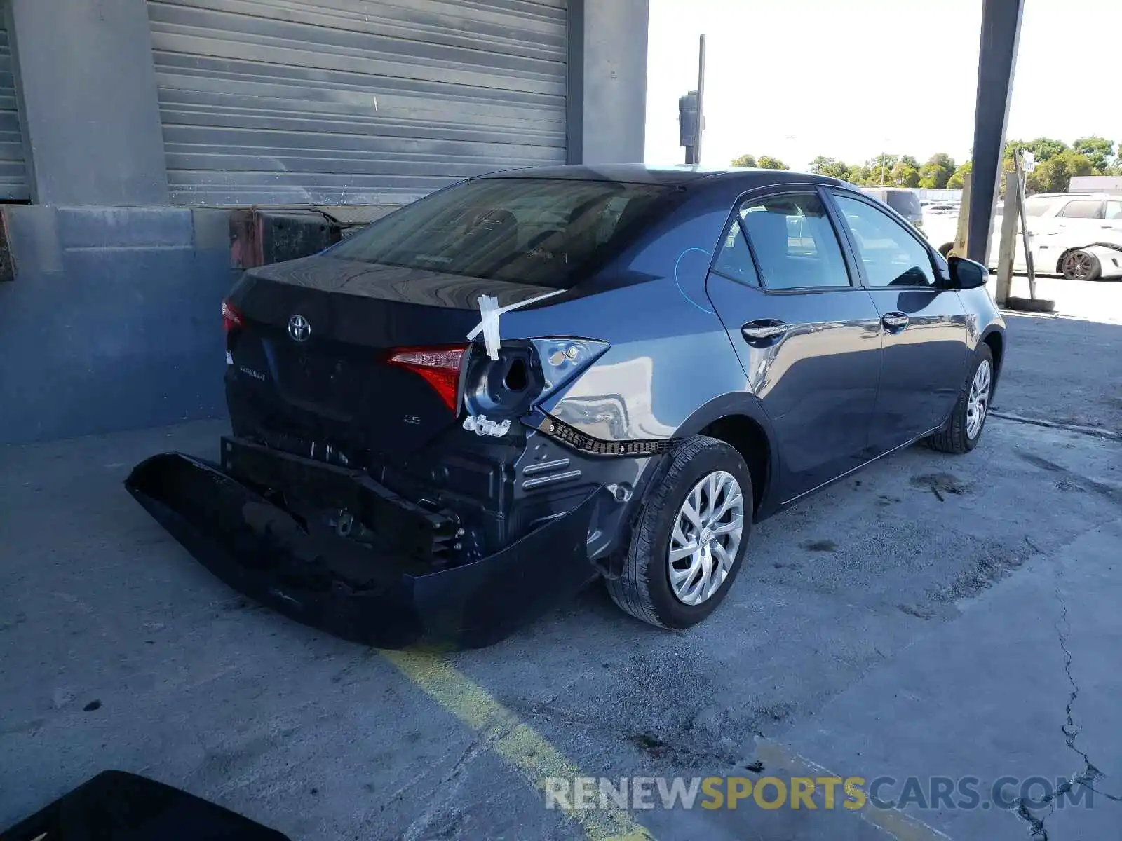 4 Photograph of a damaged car 2T1BURHE2KC209556 TOYOTA COROLLA 2019