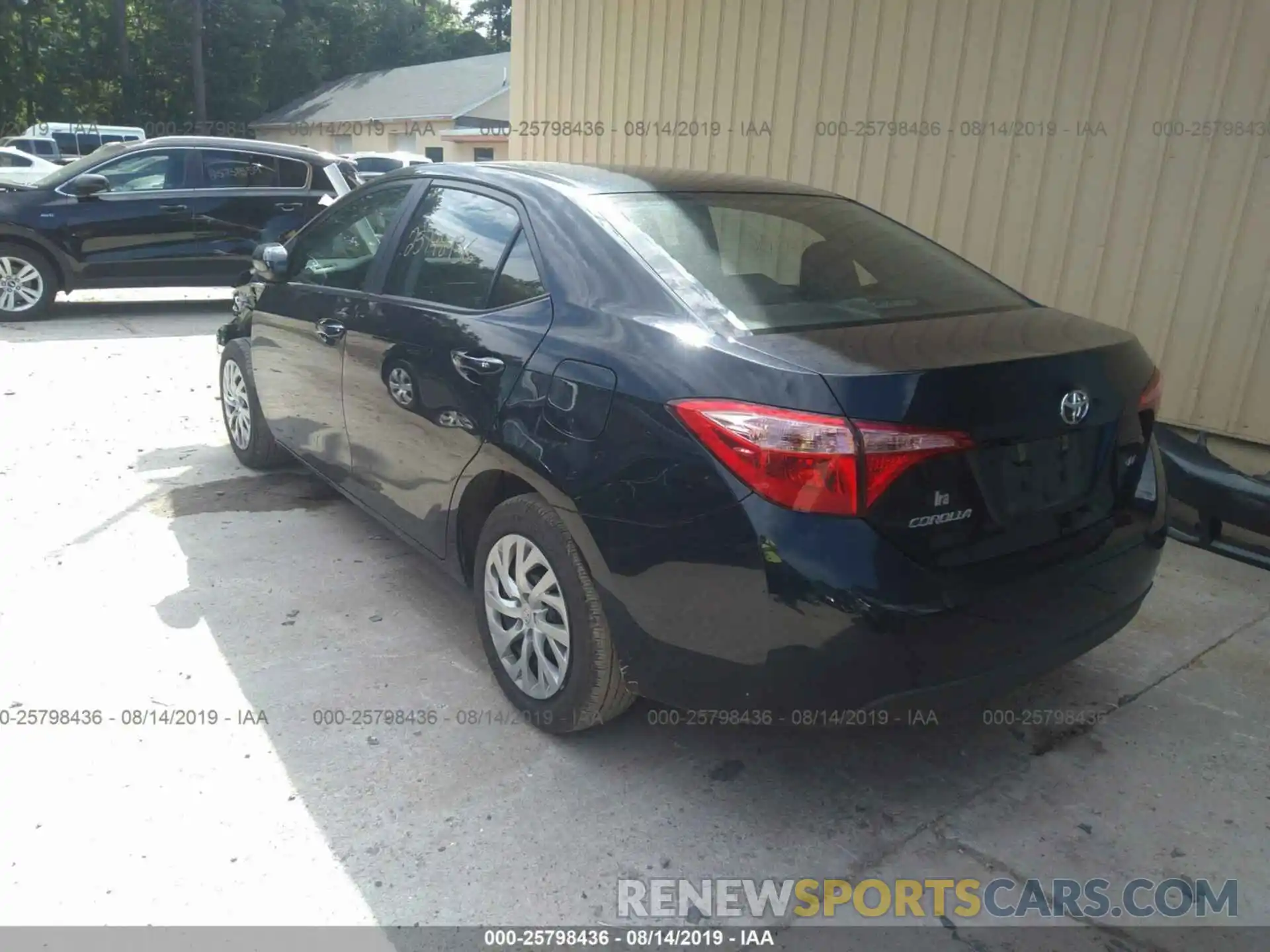 3 Photograph of a damaged car 2T1BURHE2KC209637 TOYOTA COROLLA 2019