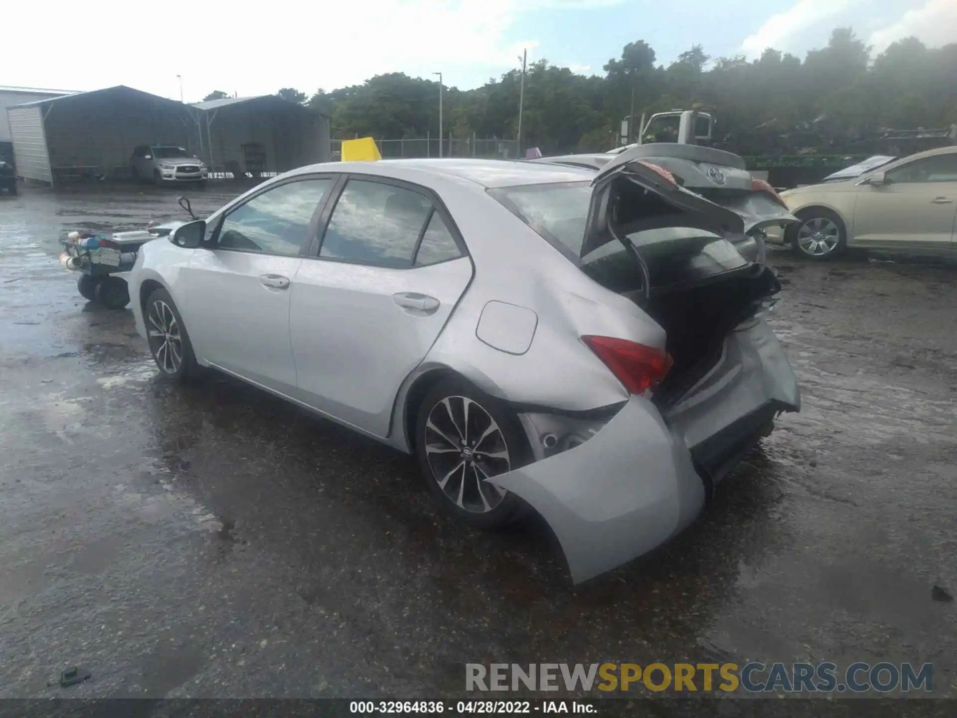 3 Photograph of a damaged car 2T1BURHE2KC209993 TOYOTA COROLLA 2019