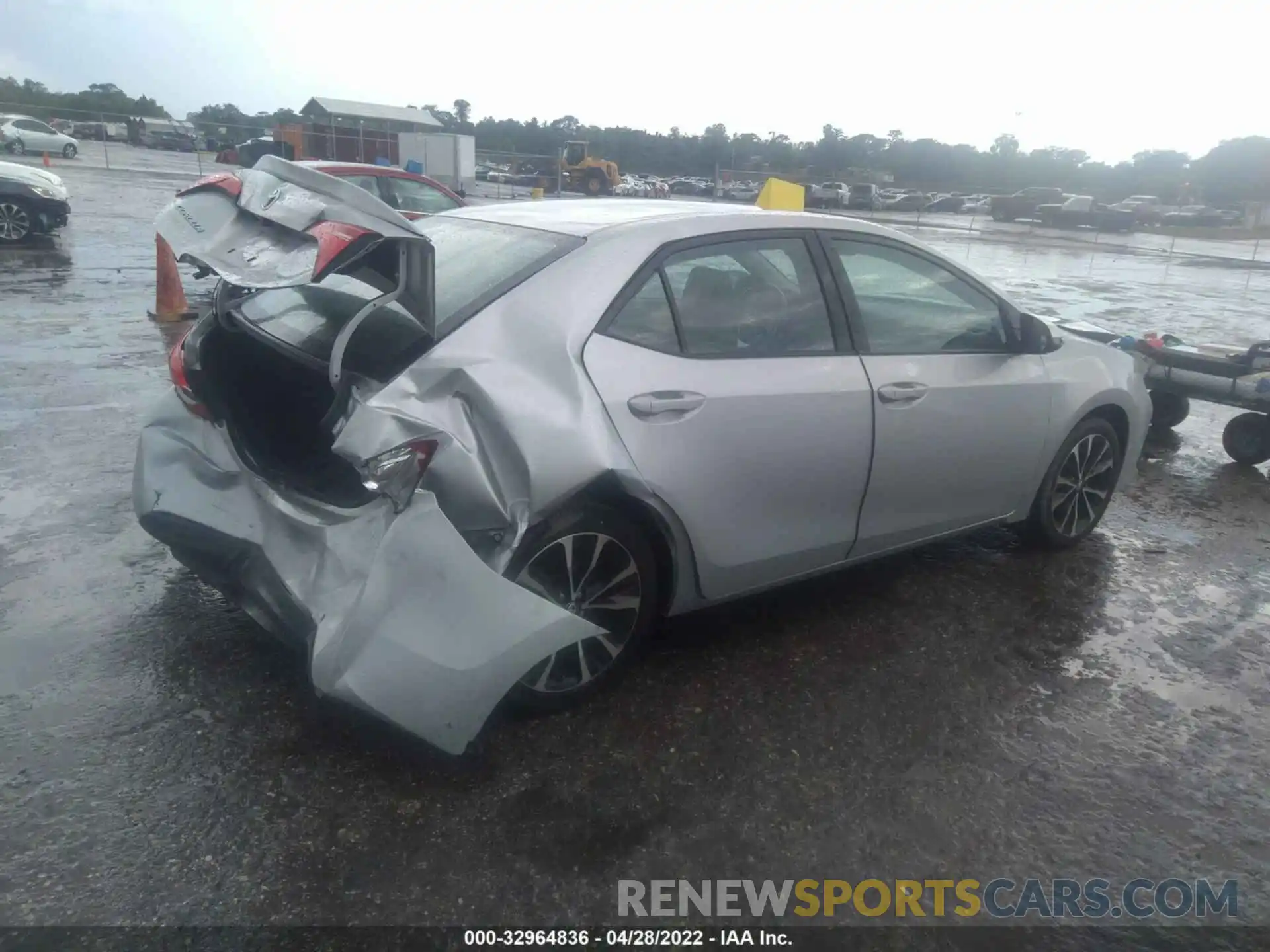 4 Photograph of a damaged car 2T1BURHE2KC209993 TOYOTA COROLLA 2019