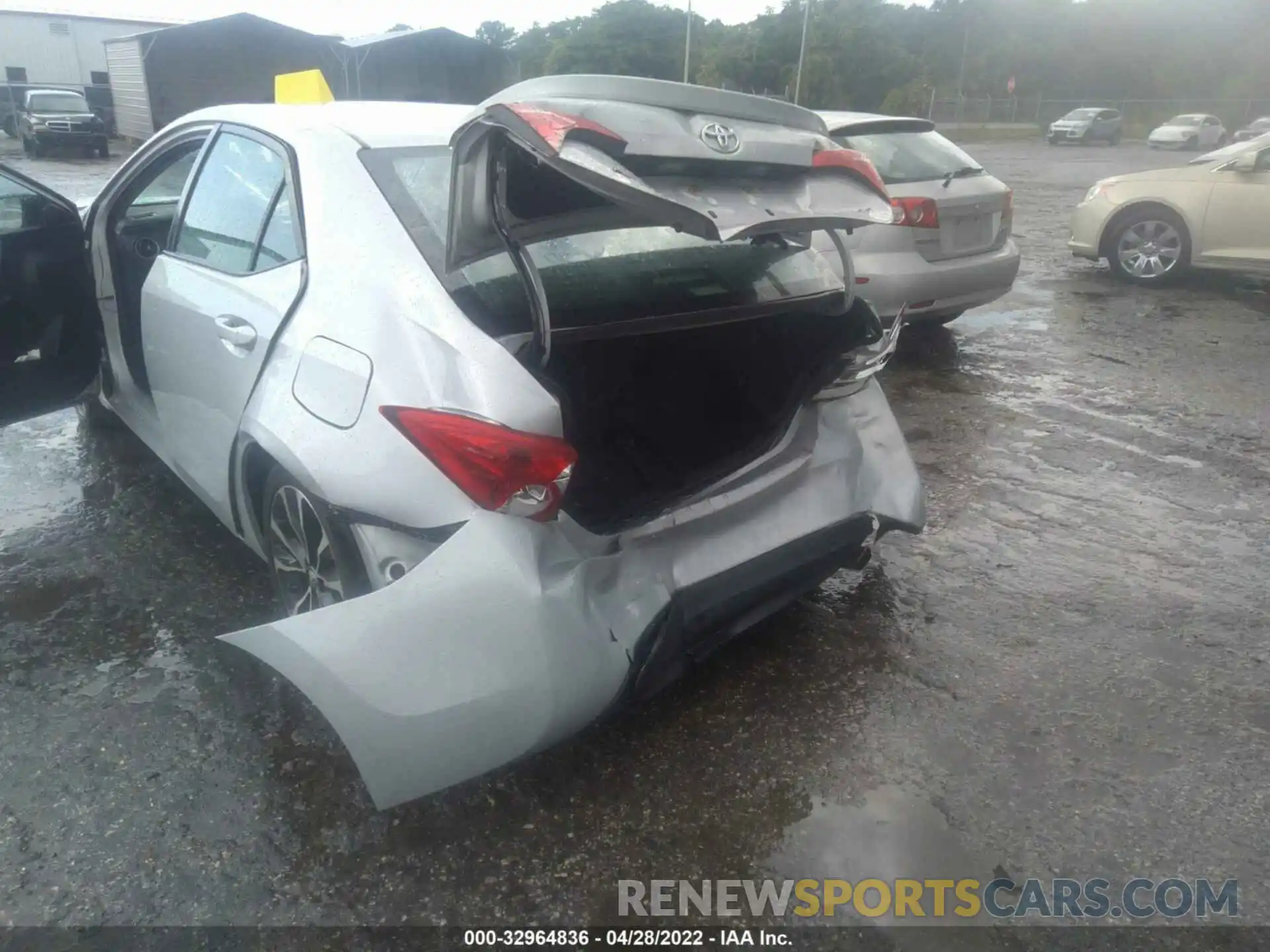 6 Photograph of a damaged car 2T1BURHE2KC209993 TOYOTA COROLLA 2019