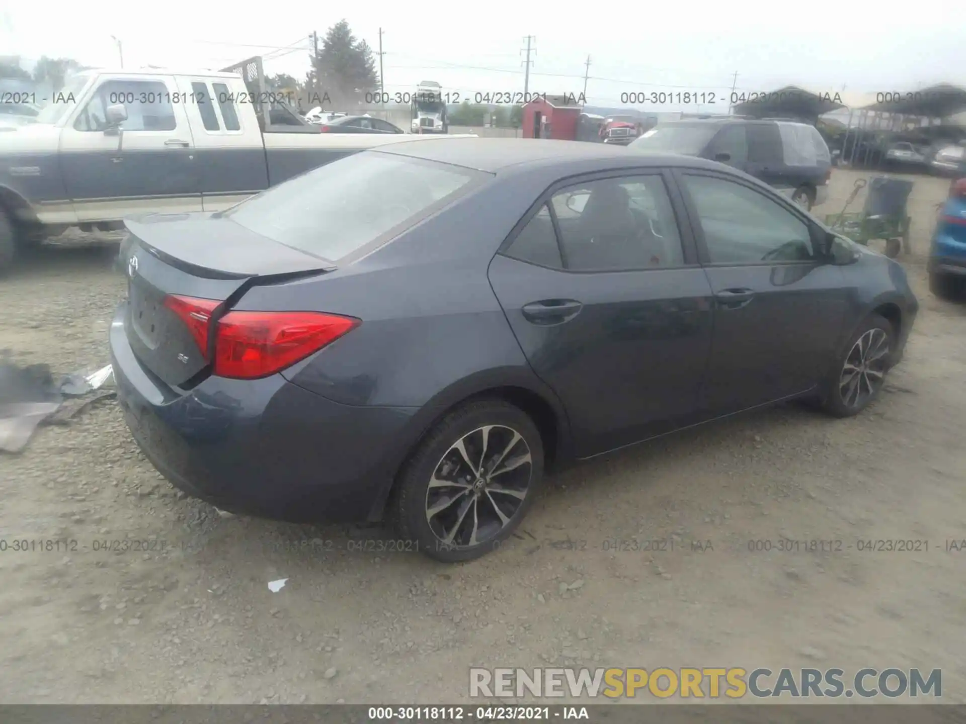 4 Photograph of a damaged car 2T1BURHE2KC210433 TOYOTA COROLLA 2019