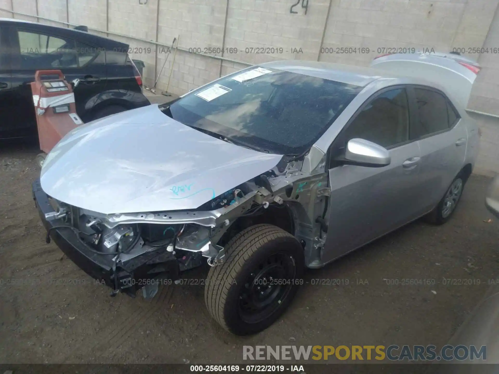 2 Photograph of a damaged car 2T1BURHE2KC212473 TOYOTA COROLLA 2019