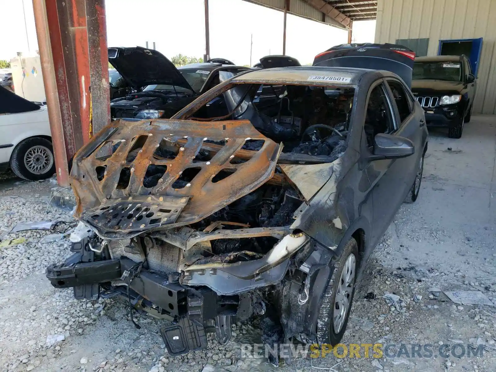 2 Photograph of a damaged car 2T1BURHE2KC213736 TOYOTA COROLLA 2019