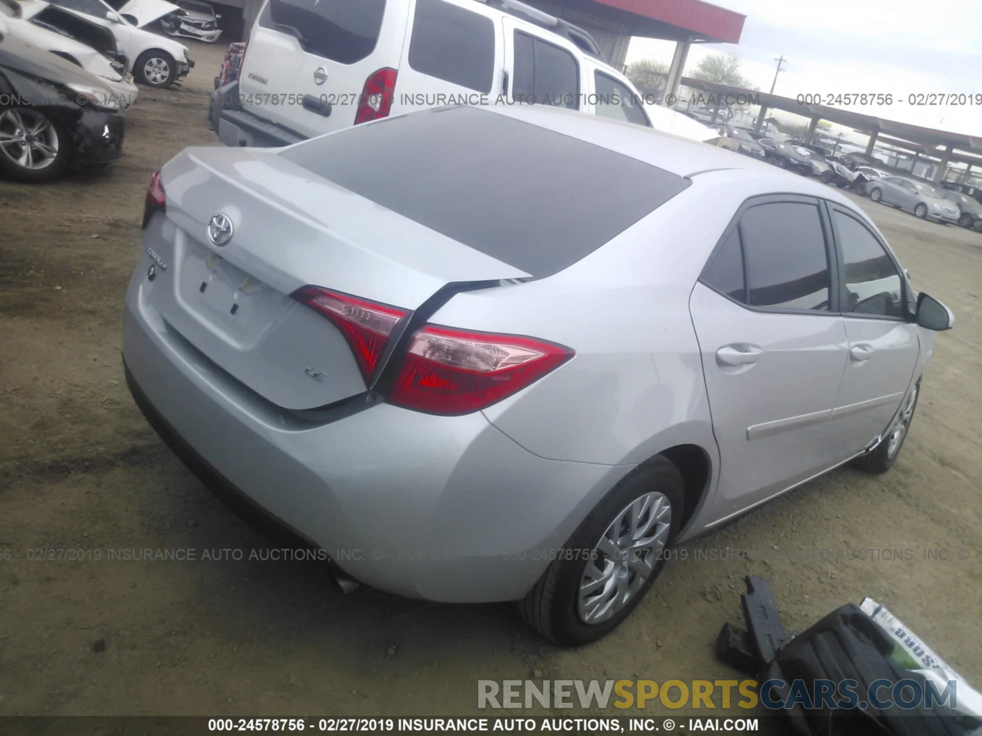 4 Photograph of a damaged car 2T1BURHE2KC215731 TOYOTA COROLLA 2019