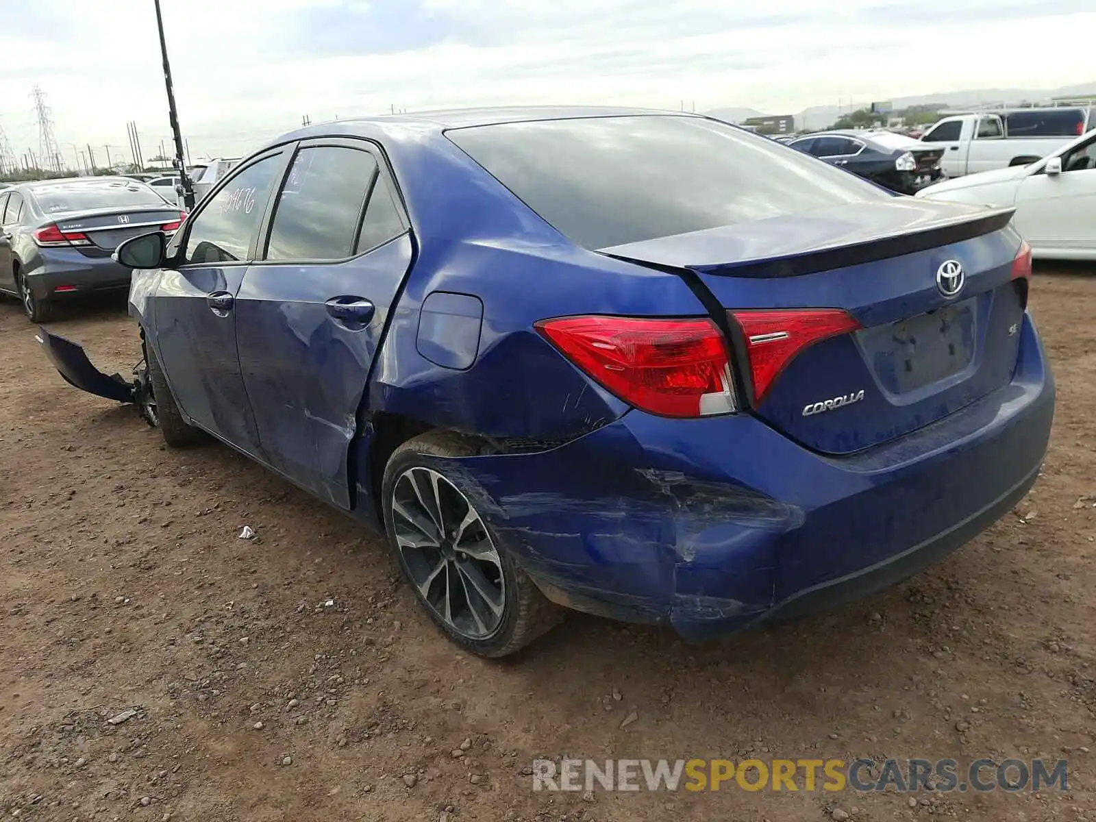 3 Photograph of a damaged car 2T1BURHE2KC215874 TOYOTA COROLLA 2019