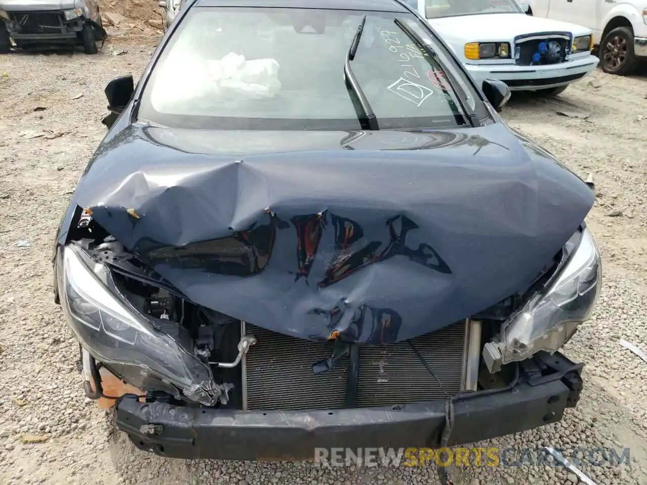 7 Photograph of a damaged car 2T1BURHE2KC216927 TOYOTA COROLLA 2019