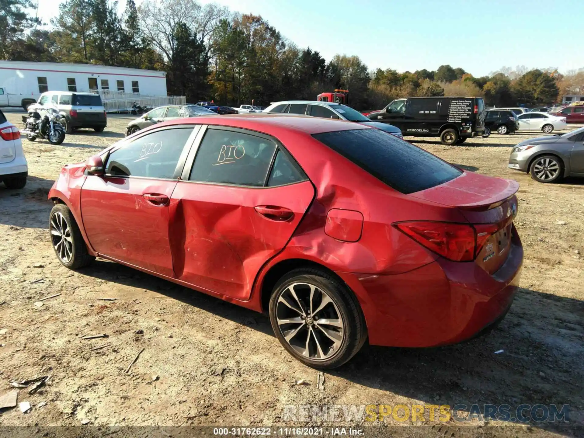 3 Photograph of a damaged car 2T1BURHE2KC216989 TOYOTA COROLLA 2019