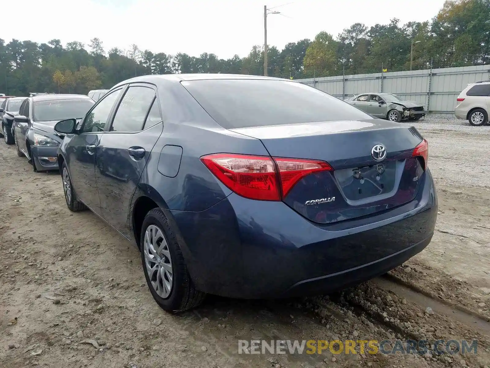 3 Photograph of a damaged car 2T1BURHE2KC217110 TOYOTA COROLLA 2019