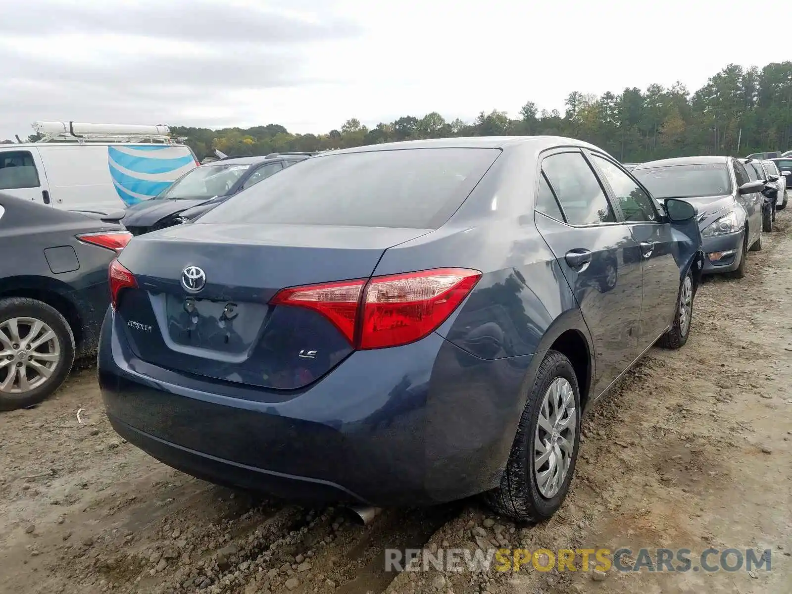 4 Photograph of a damaged car 2T1BURHE2KC217110 TOYOTA COROLLA 2019