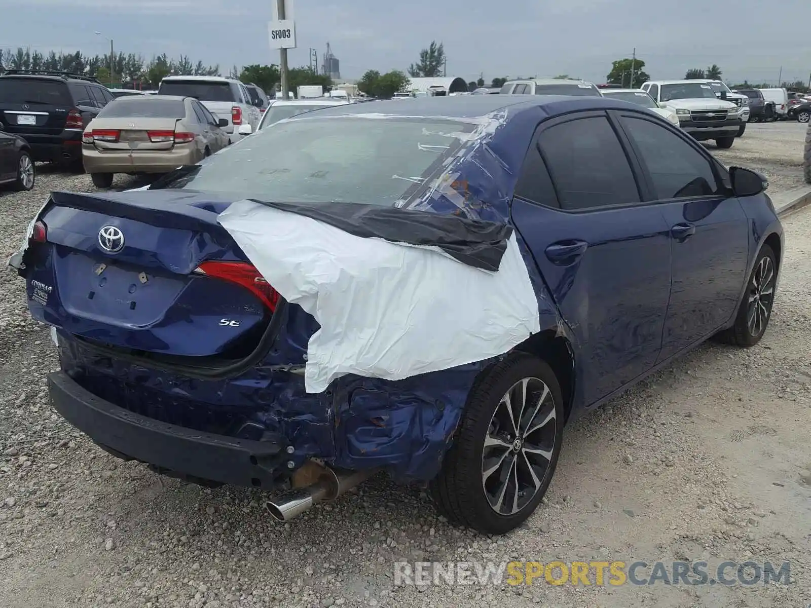 4 Photograph of a damaged car 2T1BURHE2KC217141 TOYOTA COROLLA 2019