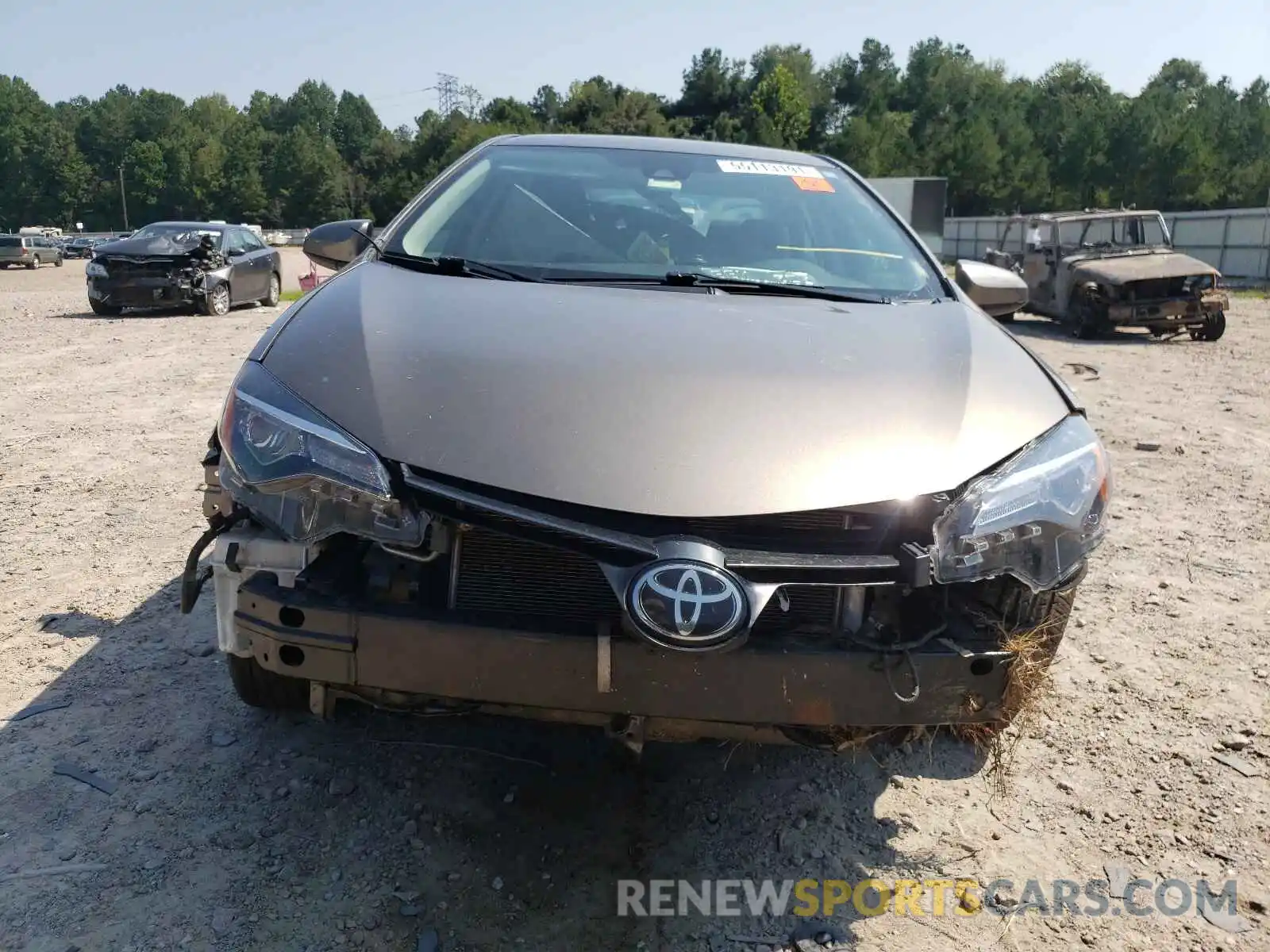 9 Photograph of a damaged car 2T1BURHE2KC219133 TOYOTA COROLLA 2019