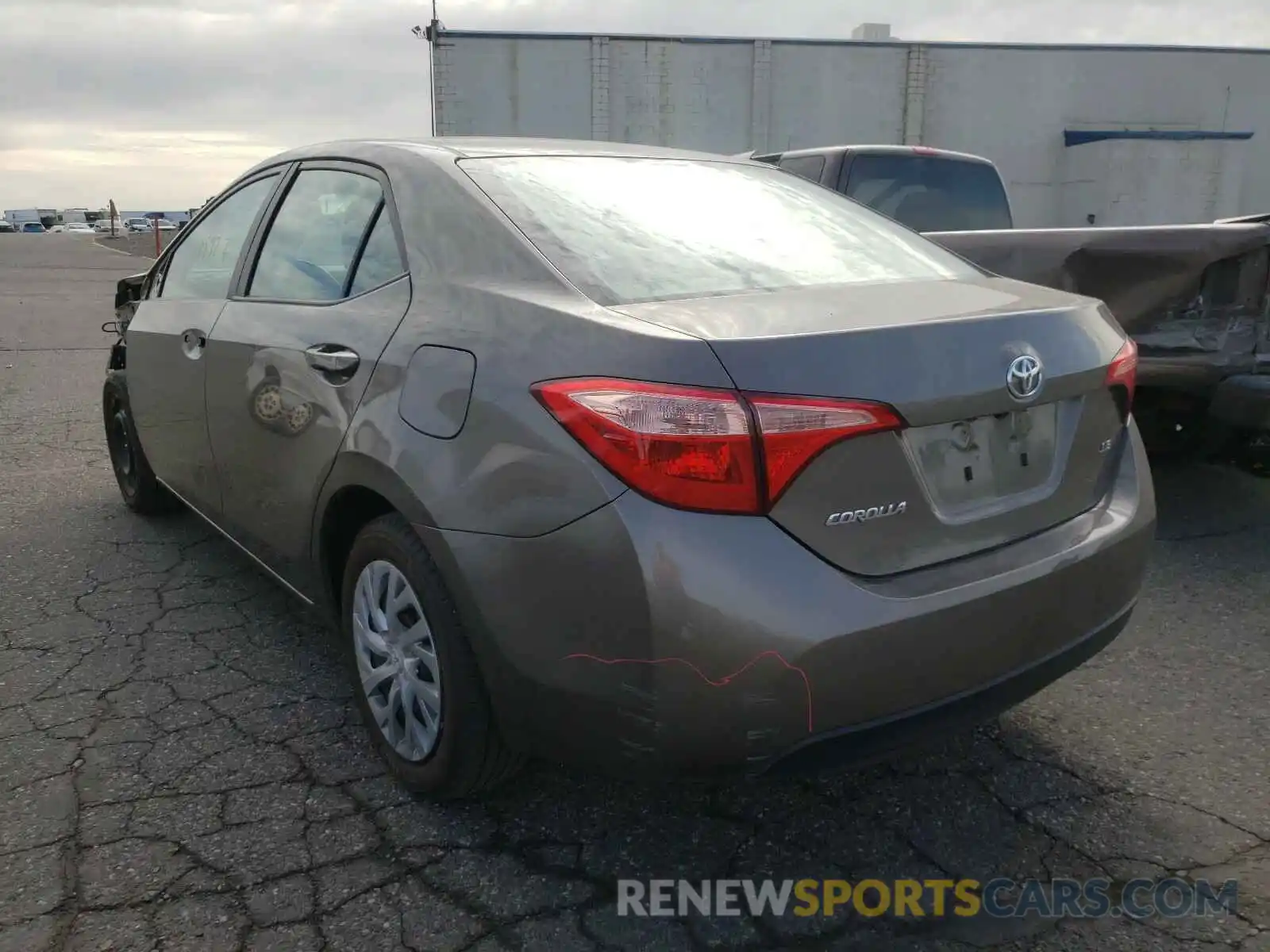 3 Photograph of a damaged car 2T1BURHE2KC219956 TOYOTA COROLLA 2019