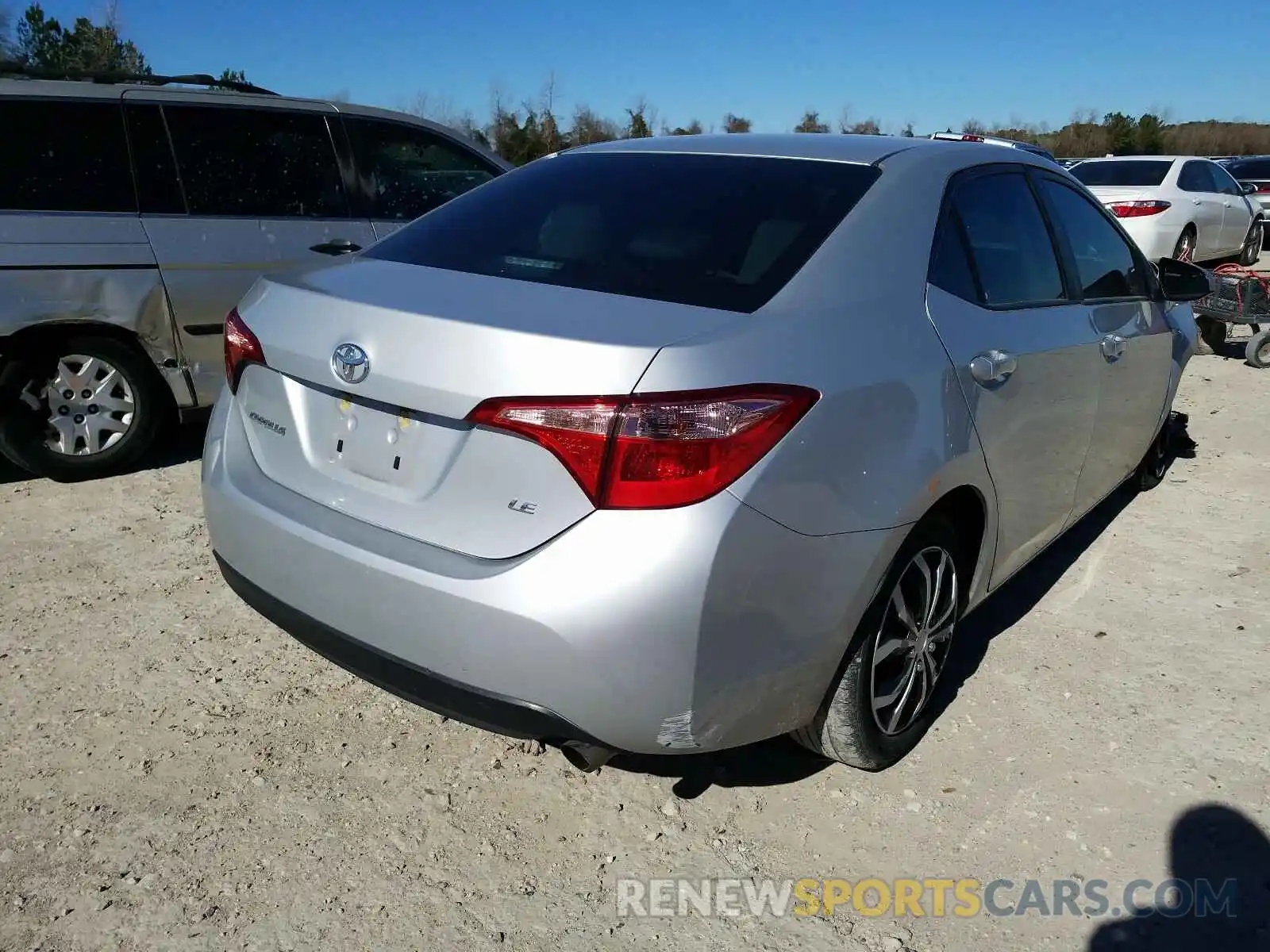 4 Photograph of a damaged car 2T1BURHE2KC220296 TOYOTA COROLLA 2019