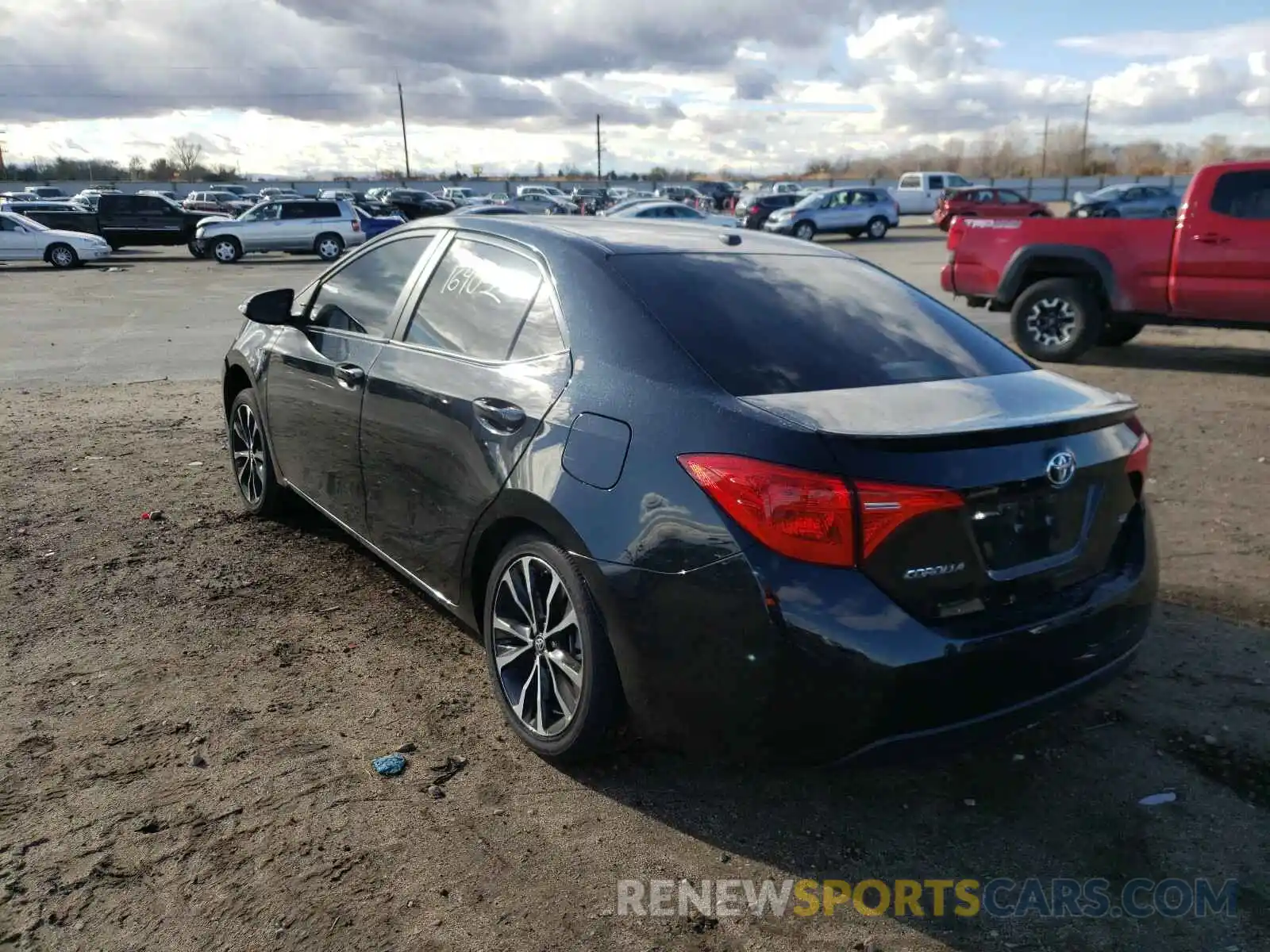 3 Photograph of a damaged car 2T1BURHE2KC220525 TOYOTA COROLLA 2019