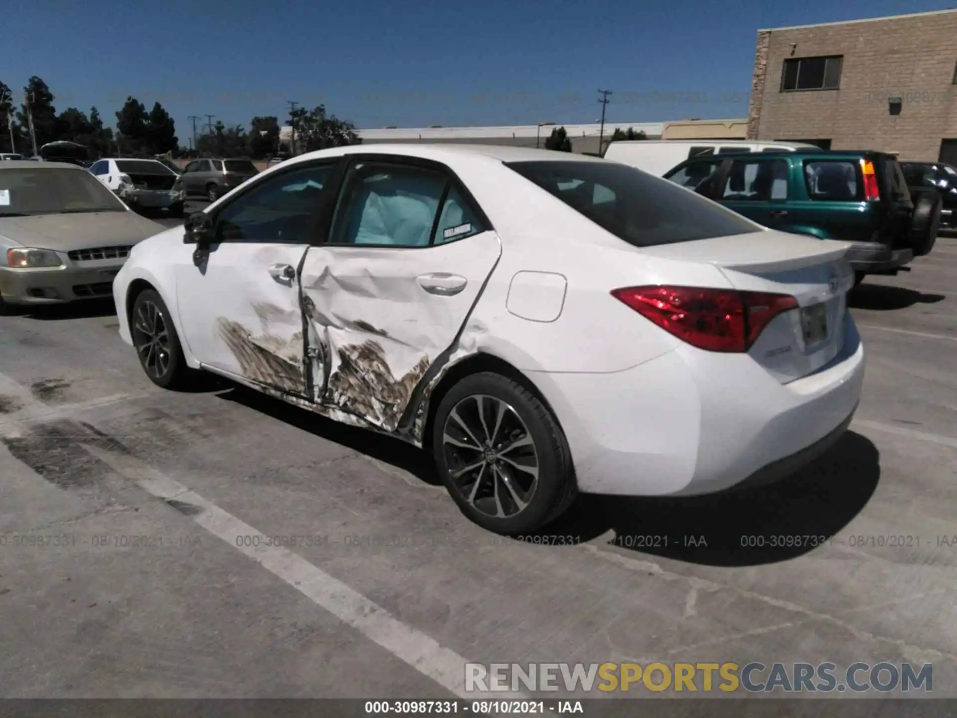 3 Photograph of a damaged car 2T1BURHE2KC221688 TOYOTA COROLLA 2019