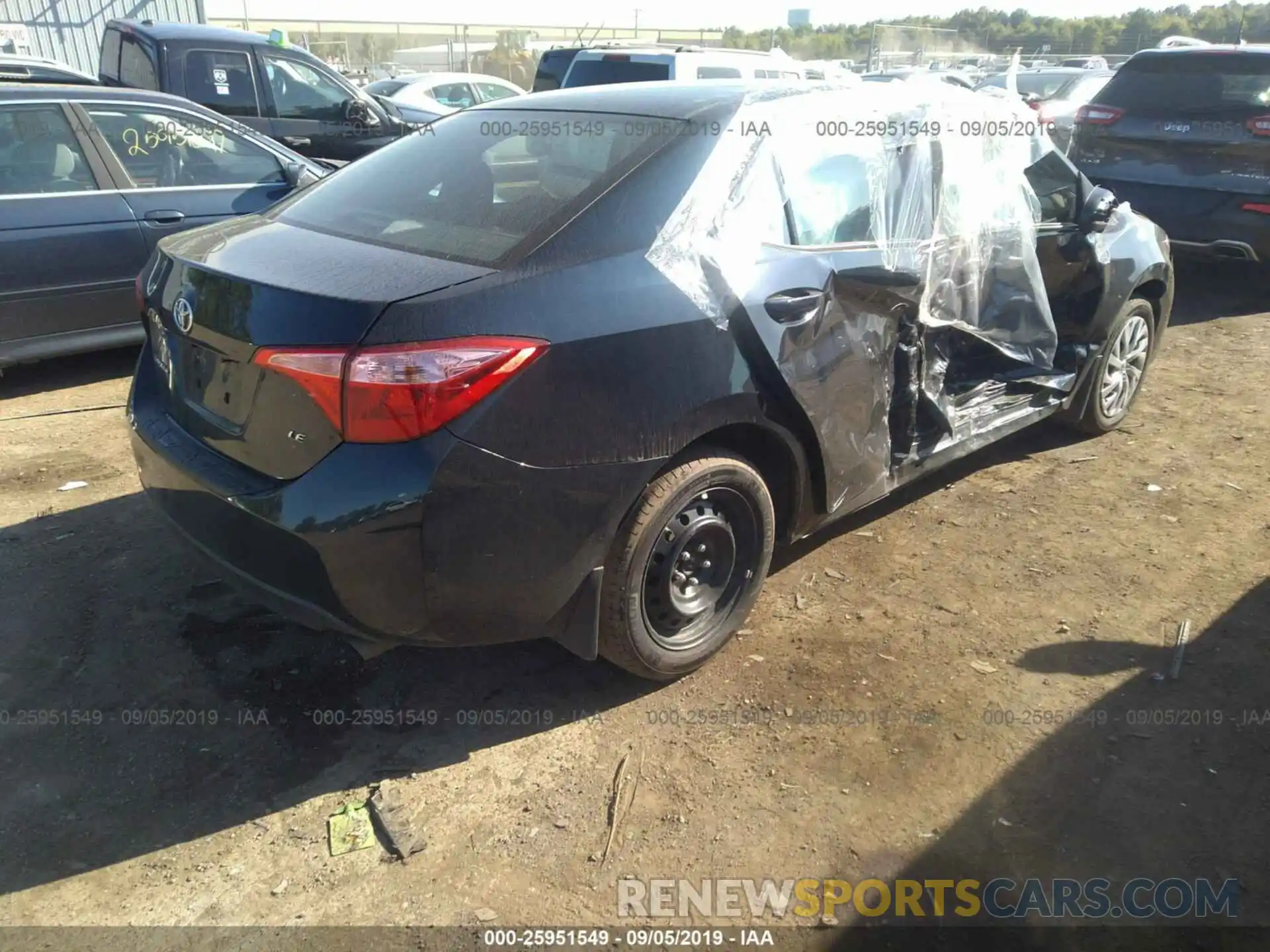 4 Photograph of a damaged car 2T1BURHE2KC223148 TOYOTA COROLLA 2019