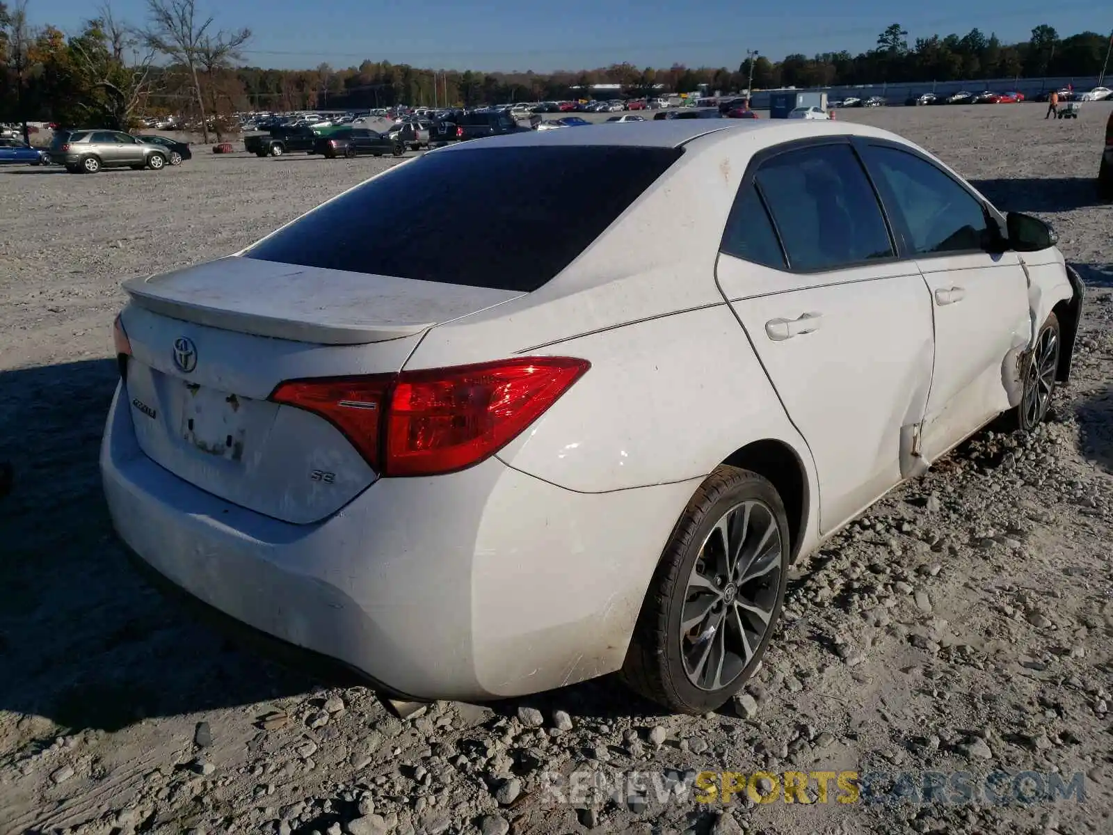 4 Photograph of a damaged car 2T1BURHE2KC223151 TOYOTA COROLLA 2019