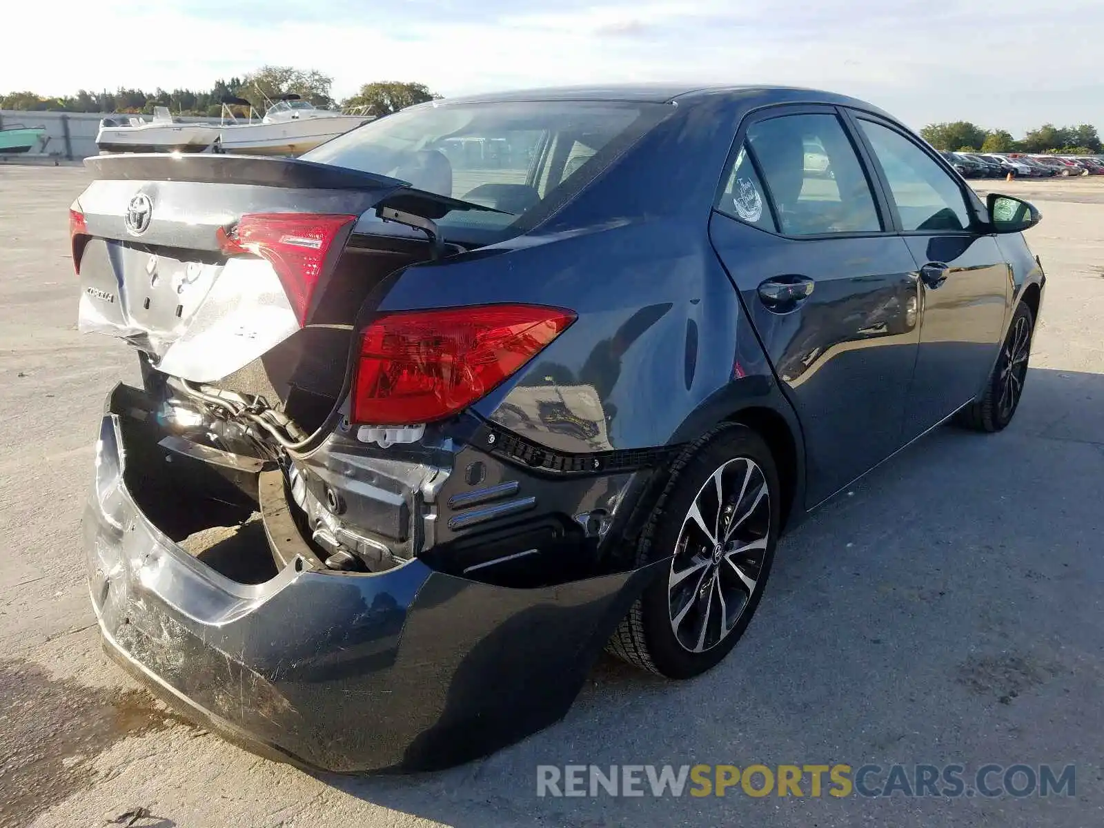 4 Photograph of a damaged car 2T1BURHE2KC223215 TOYOTA COROLLA 2019