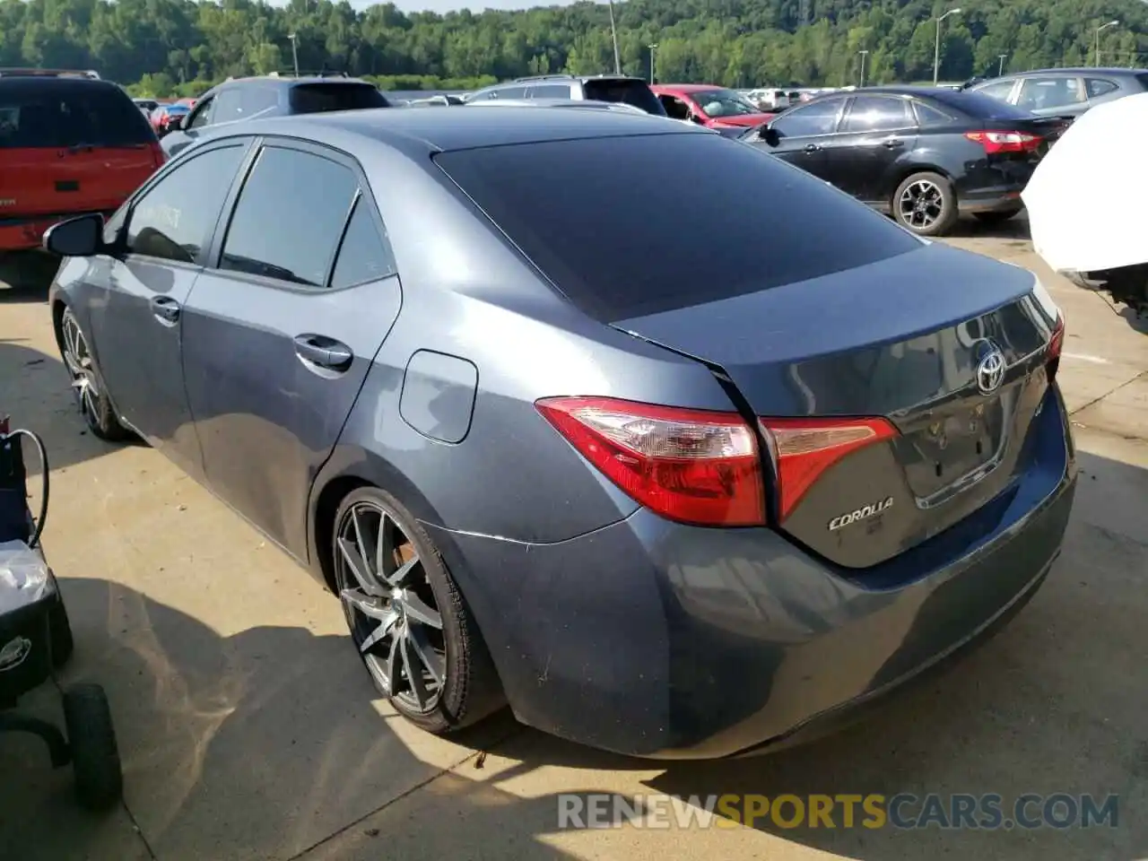 3 Photograph of a damaged car 2T1BURHE2KC223277 TOYOTA COROLLA 2019