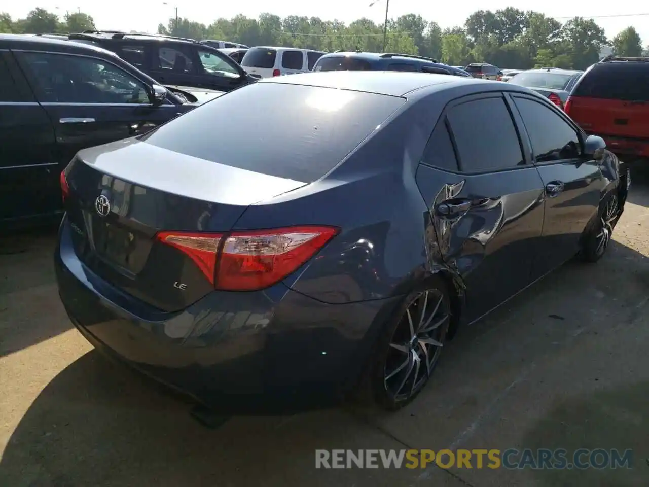 4 Photograph of a damaged car 2T1BURHE2KC223277 TOYOTA COROLLA 2019