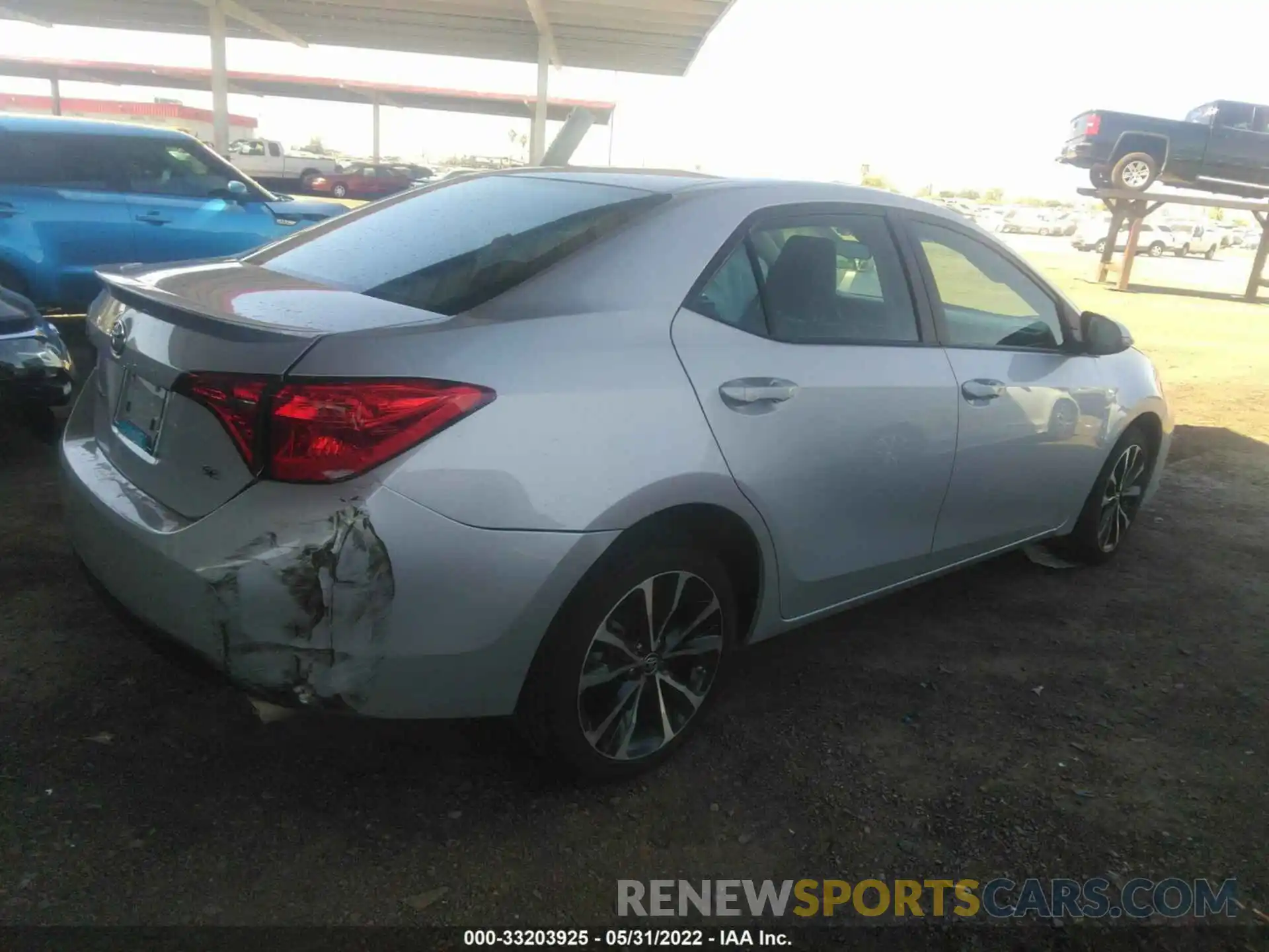 4 Photograph of a damaged car 2T1BURHE2KC224641 TOYOTA COROLLA 2019