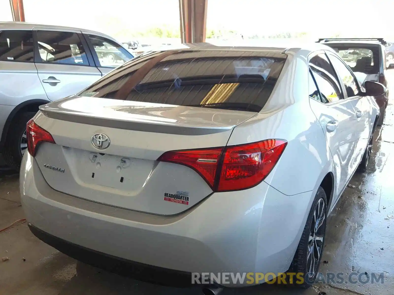 4 Photograph of a damaged car 2T1BURHE2KC225269 TOYOTA COROLLA 2019