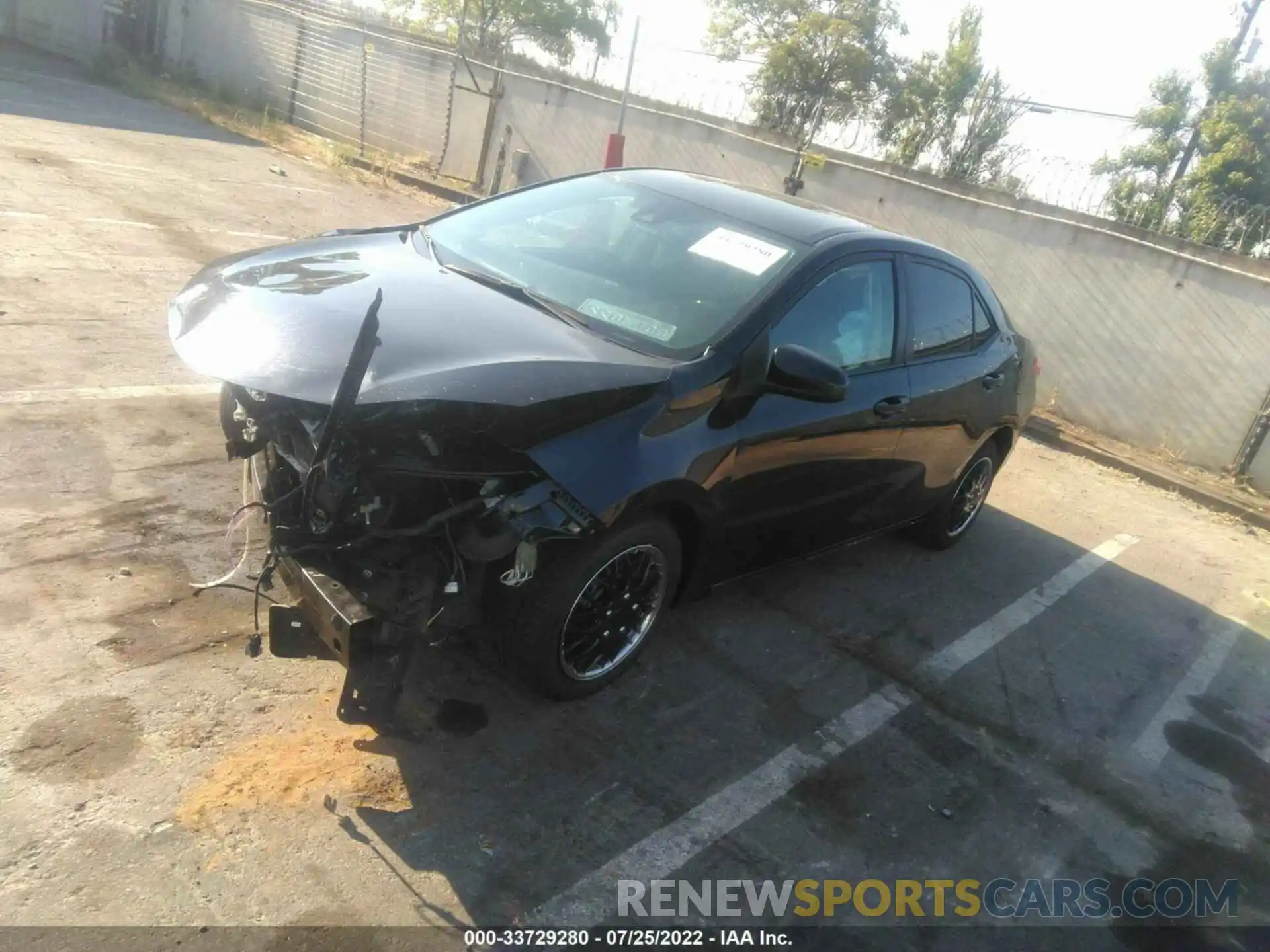 2 Photograph of a damaged car 2T1BURHE2KC225305 TOYOTA COROLLA 2019