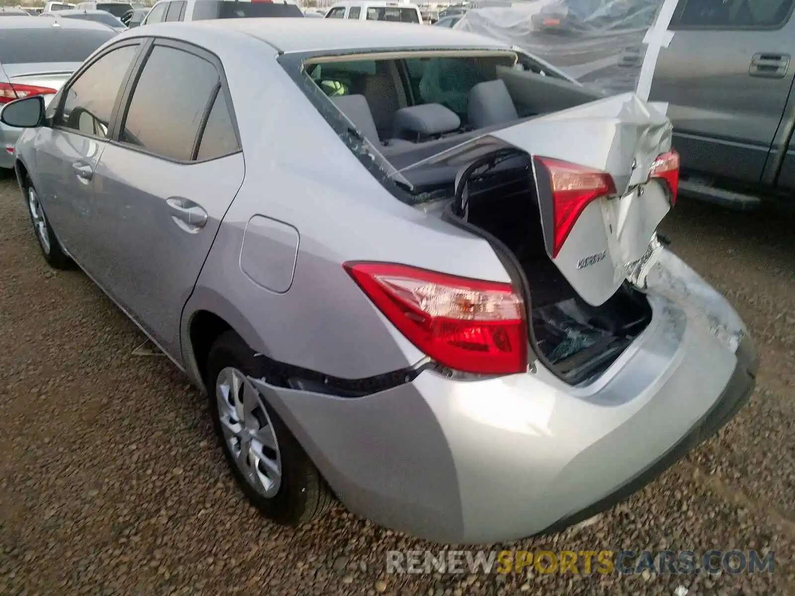 3 Photograph of a damaged car 2T1BURHE2KC225868 TOYOTA COROLLA 2019