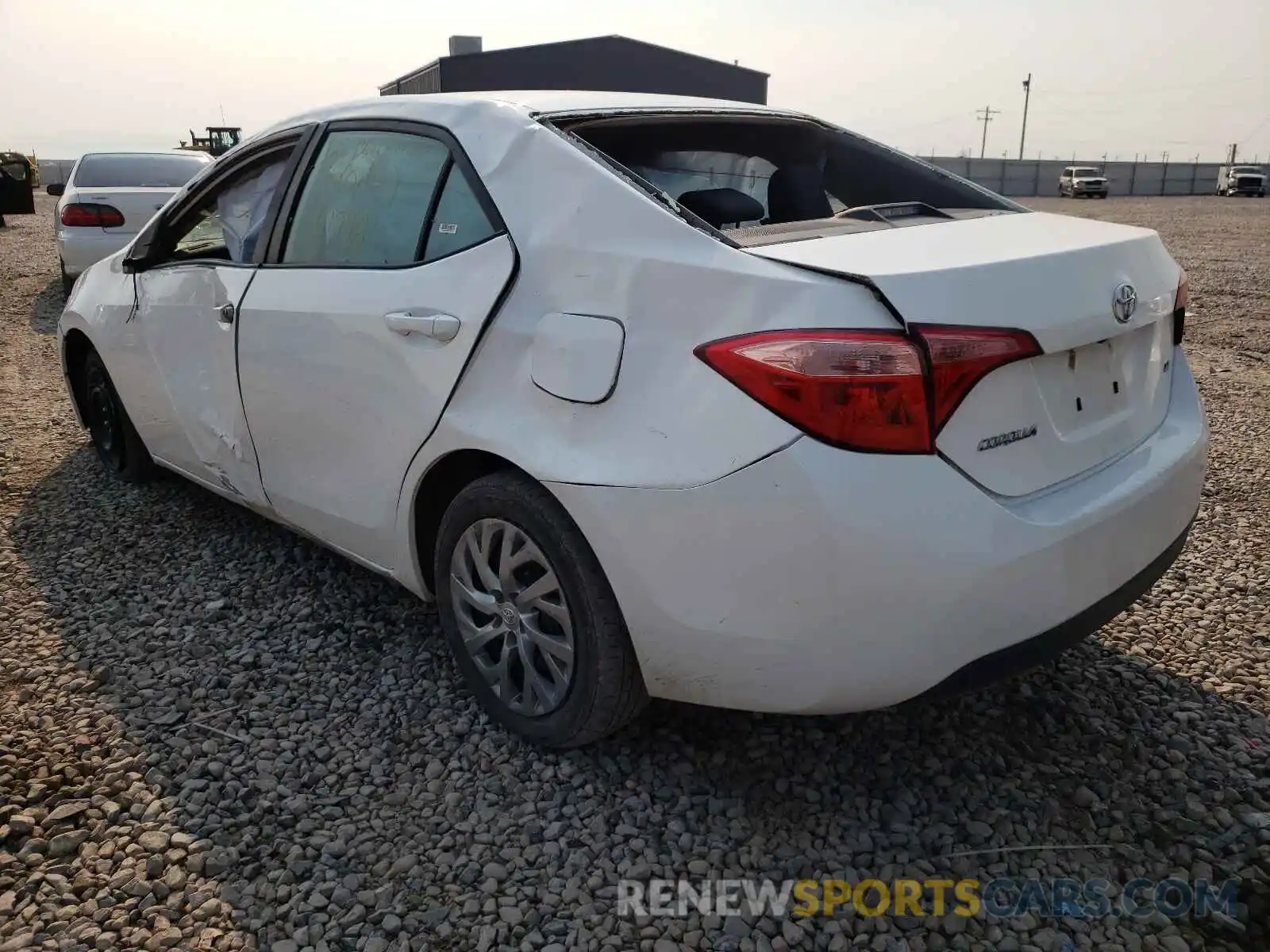 3 Photograph of a damaged car 2T1BURHE2KC226776 TOYOTA COROLLA 2019