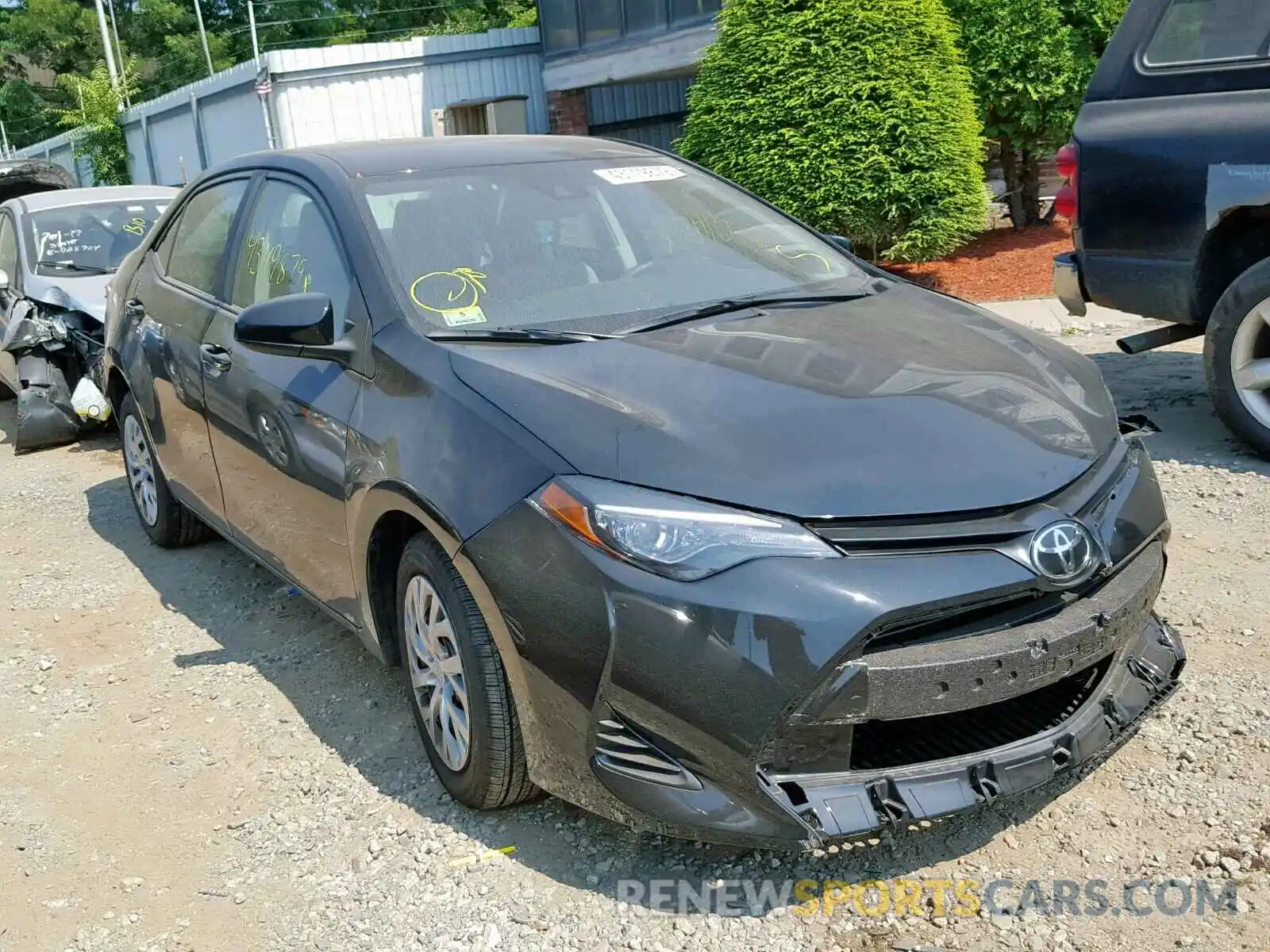 1 Photograph of a damaged car 2T1BURHE2KC227930 TOYOTA COROLLA 2019