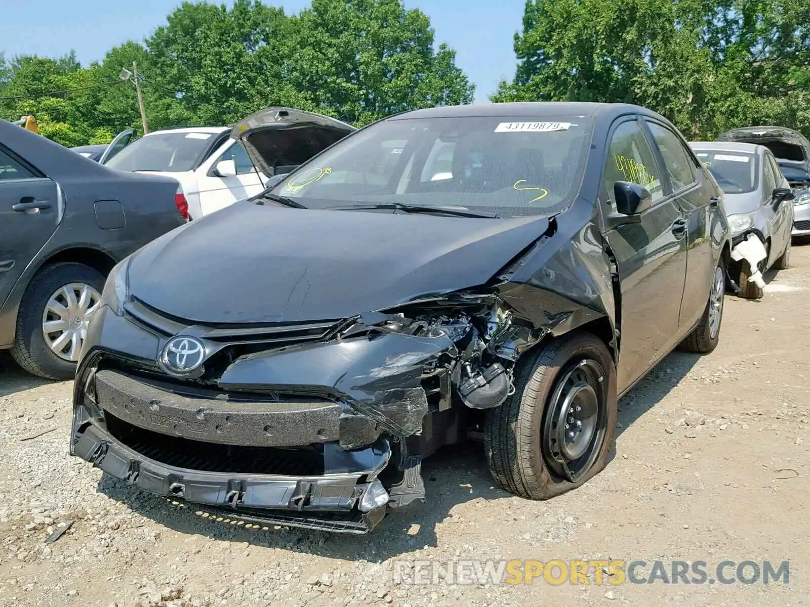 2 Photograph of a damaged car 2T1BURHE2KC227930 TOYOTA COROLLA 2019