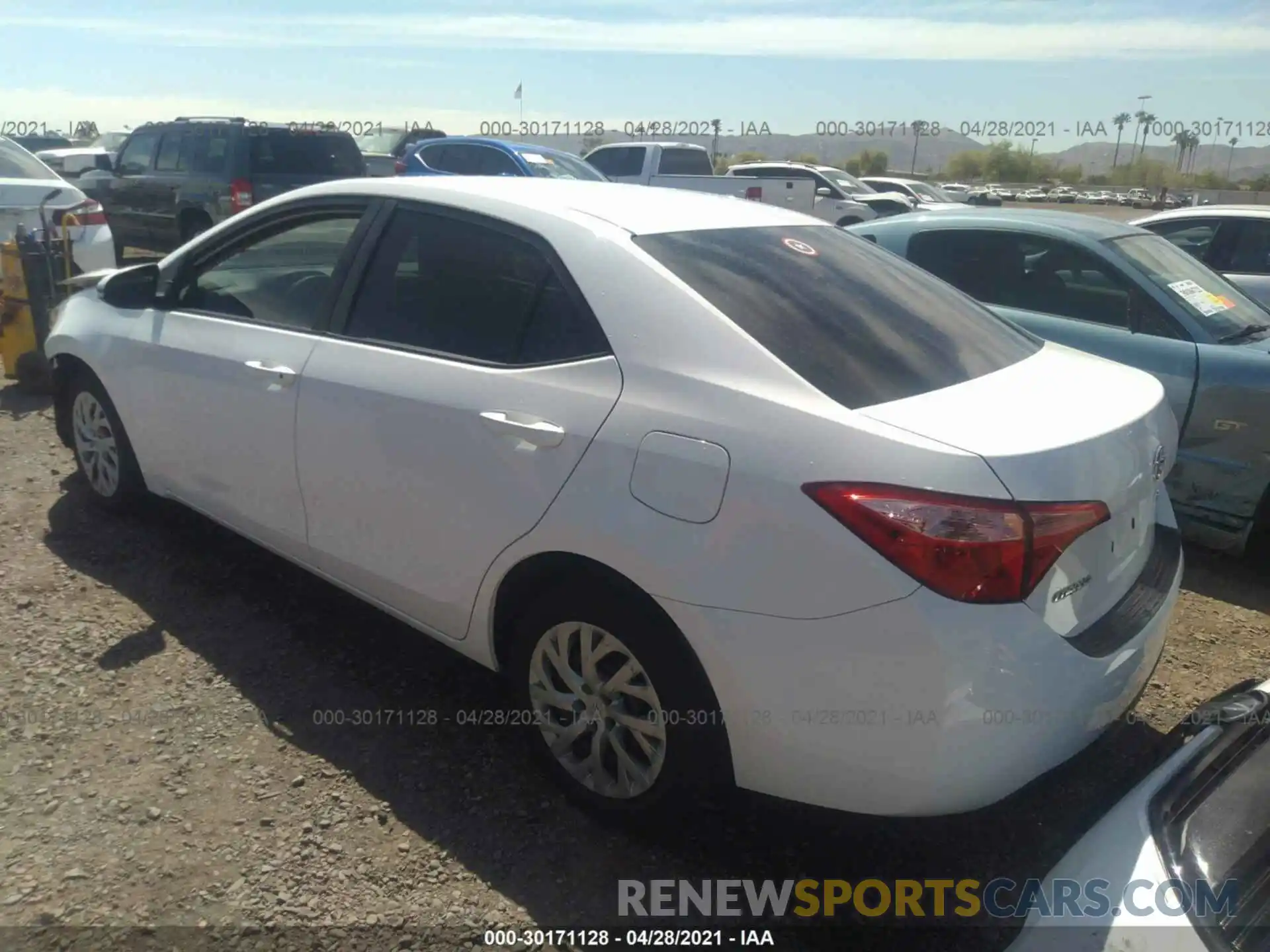 3 Photograph of a damaged car 2T1BURHE2KC228169 TOYOTA COROLLA 2019