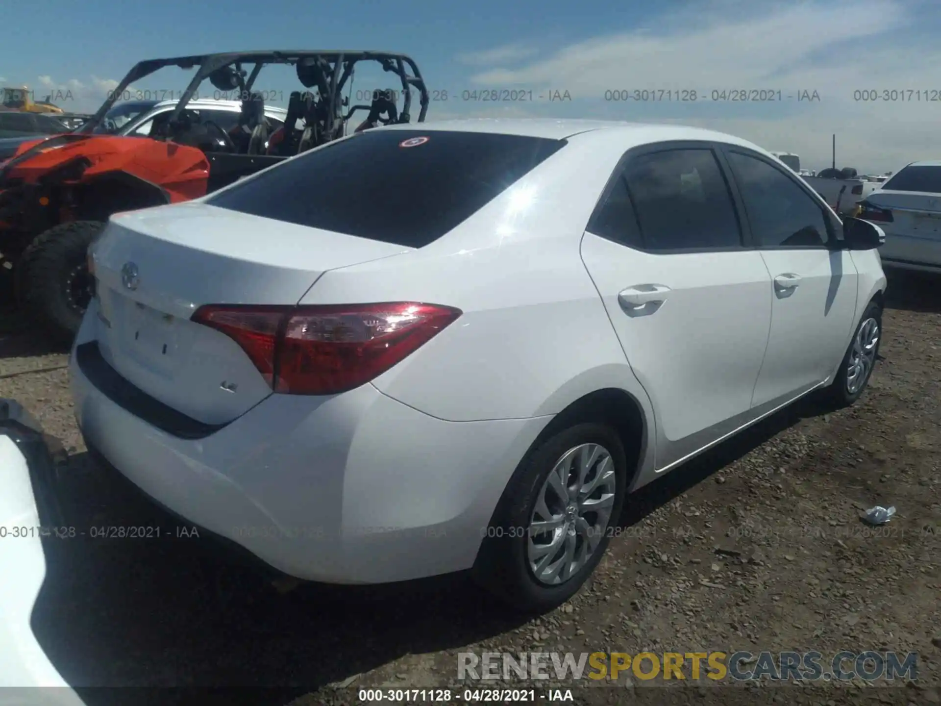 4 Photograph of a damaged car 2T1BURHE2KC228169 TOYOTA COROLLA 2019