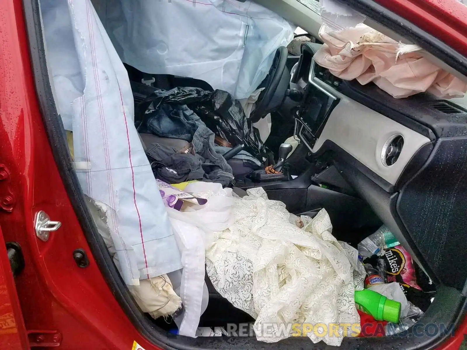 5 Photograph of a damaged car 2T1BURHE2KC228544 TOYOTA COROLLA 2019