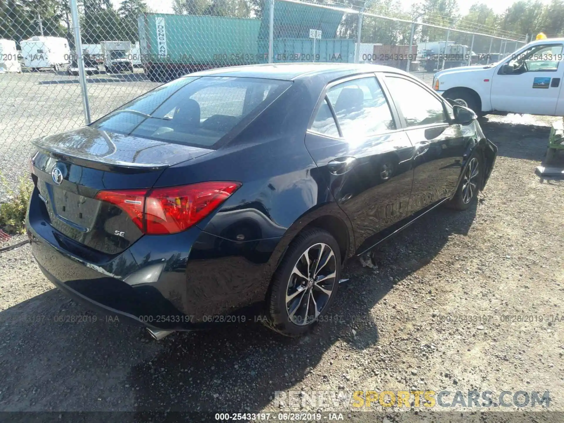 4 Photograph of a damaged car 2T1BURHE2KC228818 TOYOTA COROLLA 2019