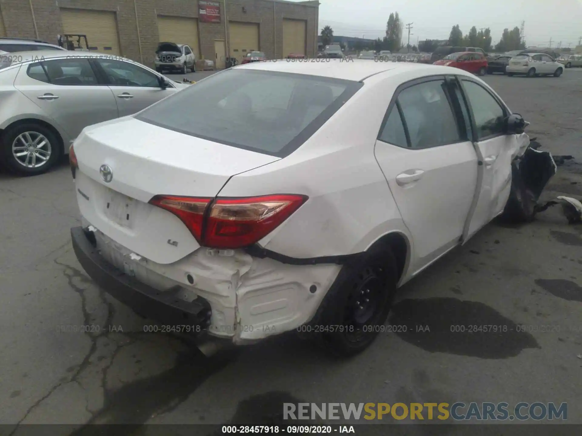 4 Photograph of a damaged car 2T1BURHE2KC228852 TOYOTA COROLLA 2019