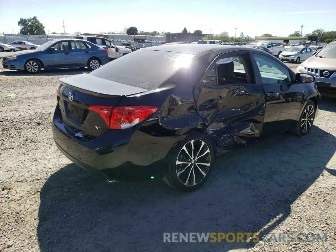 4 Photograph of a damaged car 2T1BURHE2KC229063 TOYOTA COROLLA 2019