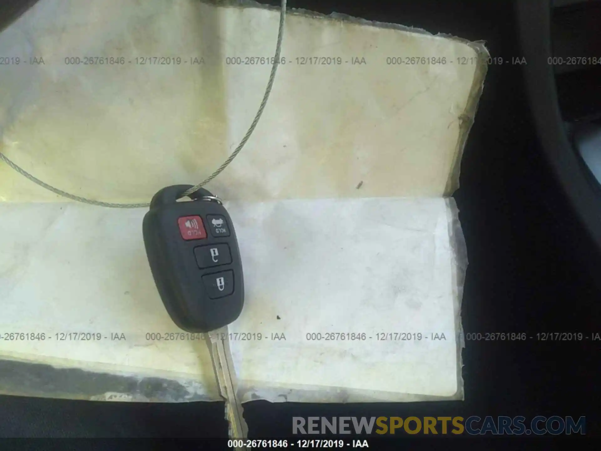 11 Photograph of a damaged car 2T1BURHE2KC229371 TOYOTA COROLLA 2019