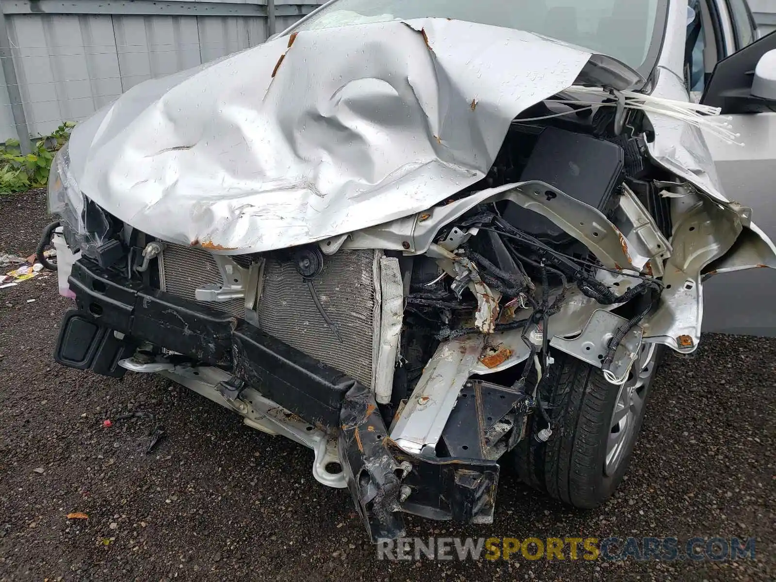 9 Photograph of a damaged car 2T1BURHE2KC229550 TOYOTA COROLLA 2019