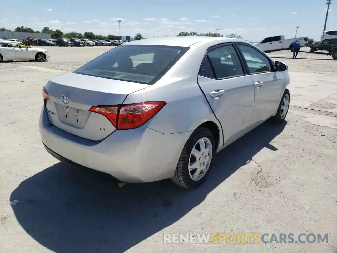 4 Photograph of a damaged car 2T1BURHE2KC230259 TOYOTA COROLLA 2019